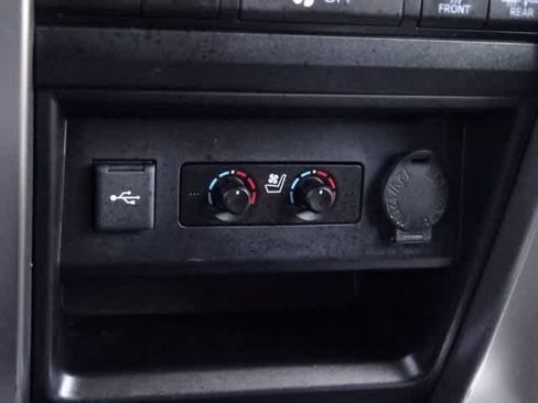 Used 2021 Toyota 4Runner Limited AWD/4WD image 30