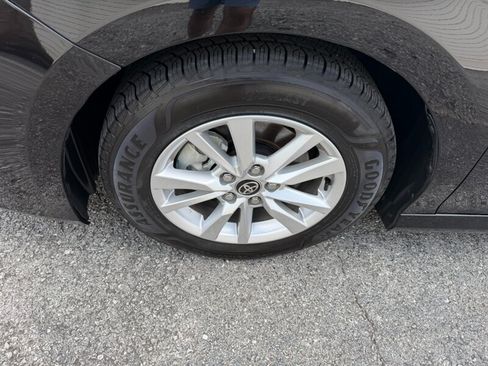 Used 2025 Toyota Camry LE w/ Convenience Package FWD image 13