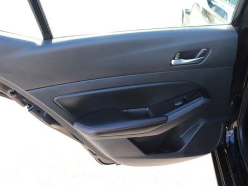 Used 2024 Nissan Altima 2.5 SR image 10