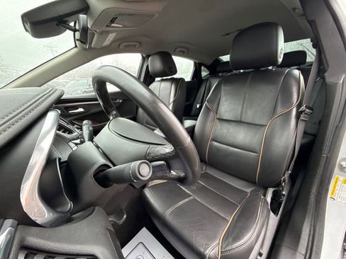 Used 2015 Chevrolet Impala LTZ FWD image 22