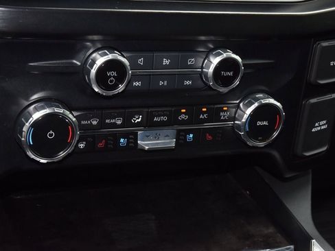 Certified 2023 Ford F250 Lariat w/ Lariat Ultimate Package AWD/4WD image 29