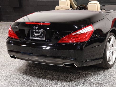Used 2013 Mercedes-Benz SL 550 w/ Premium Pkg image 33