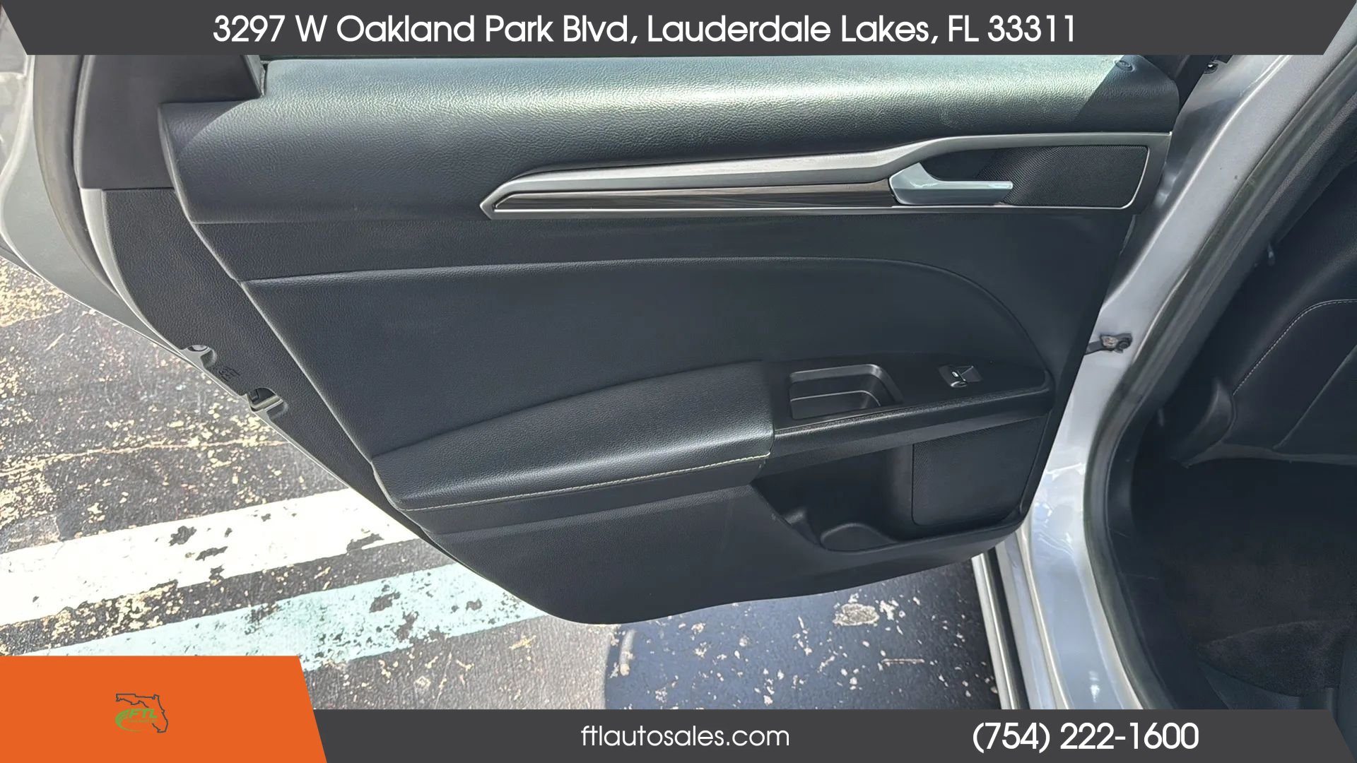 Used 2018 Ford Fusion SE w/ Fusion SE Technology Package FWD image 22