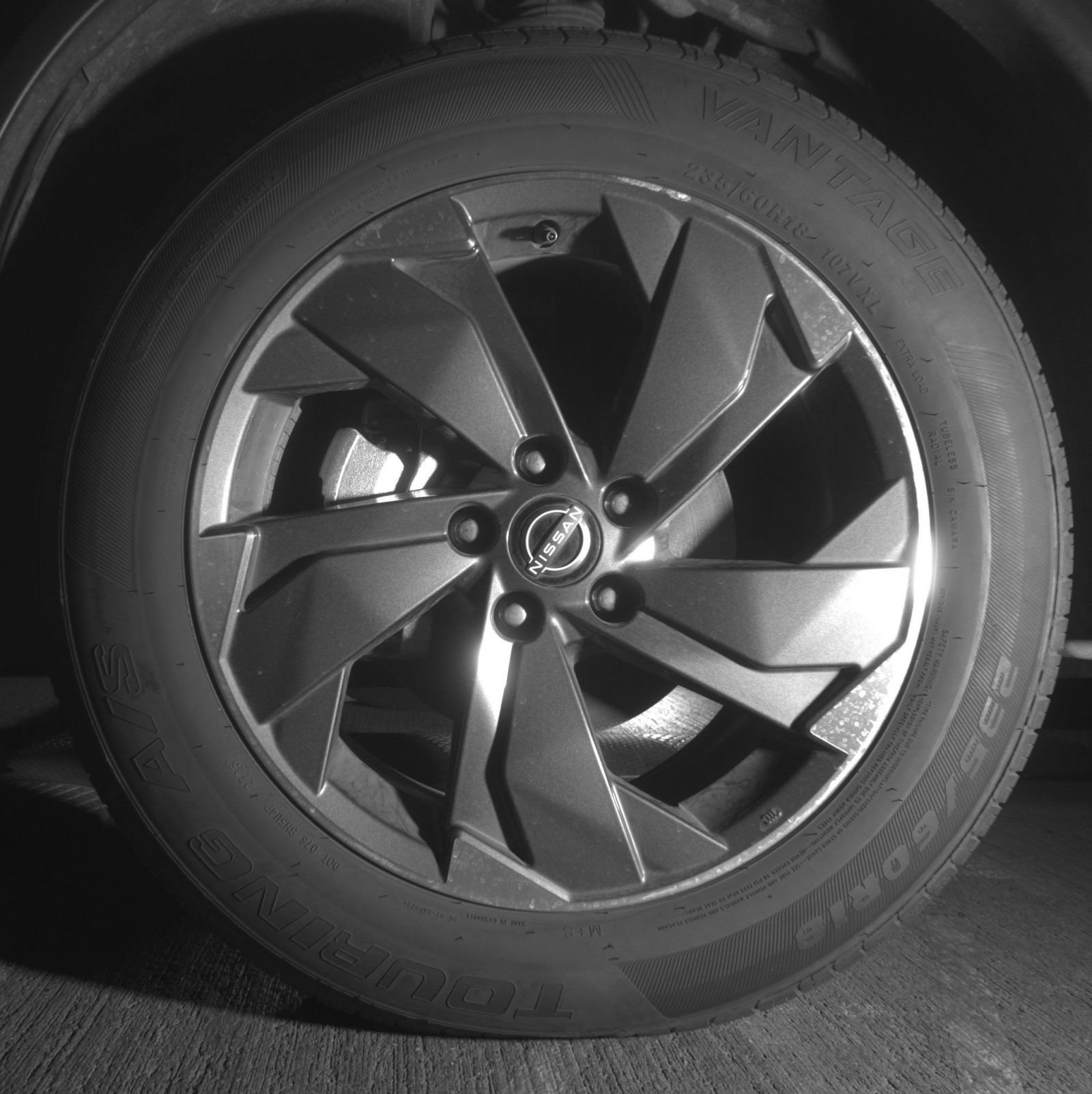 Used 2025 Nissan Rogue SV FWD image 13