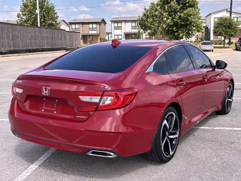 Used 2018 Honda Accord Sport image 6