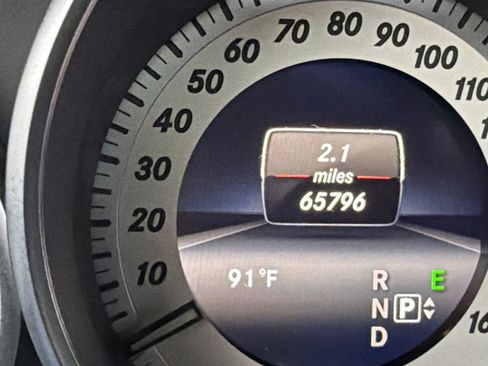 Used 2016 Mercedes-Benz E 350 4MATIC Sedan image 20