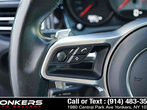 Used 2021 Porsche Macan S image 27