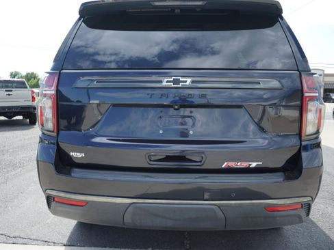 Used 2021 Chevrolet Tahoe RST w/ Rear Media and Nav Package AWD/4WD image 4