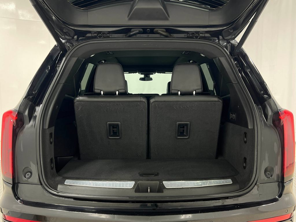 Used 2020 Cadillac XT6 Premium Luxury AWD/4WD image 27