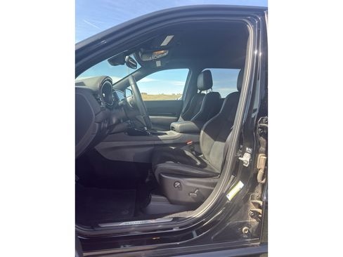Used 2025 Dodge Durango GT image 11