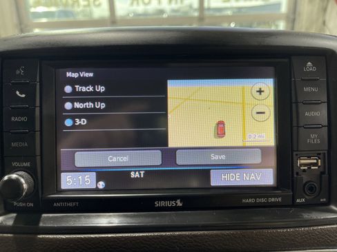 Used 2015 Chrysler Town & Country Limited Platinum image 27