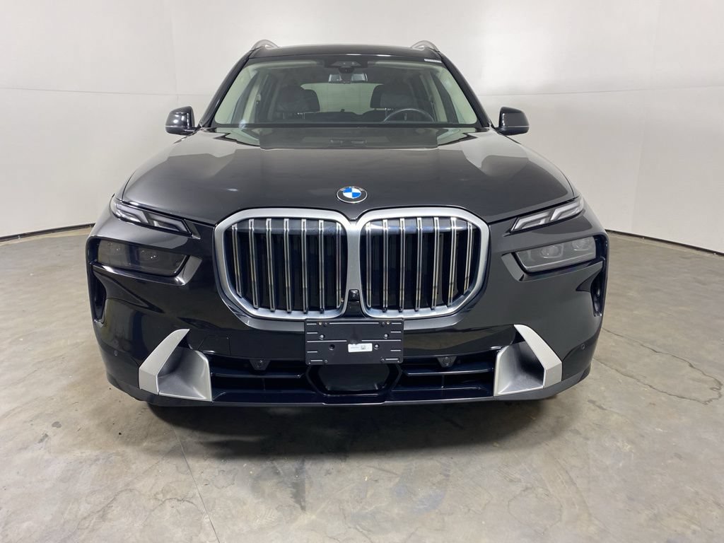 Used 2023 BMW X7 xDrive40i w/ Premium Package AWD/4WD image 2