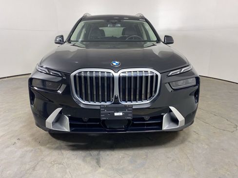 Used 2023 BMW X7 xDrive40i w/ Premium Package AWD/4WD image 2