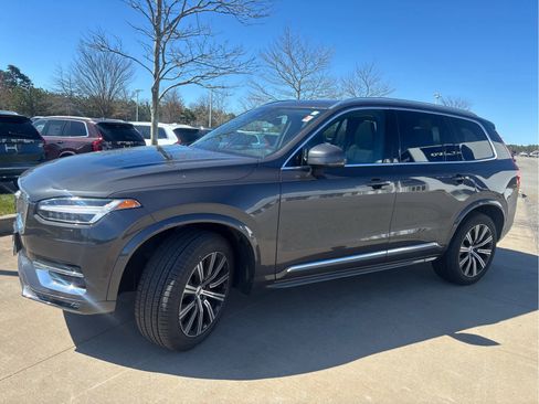 Used 2024 Volvo XC90 B6 Plus w/ Protection Package Premier AWD/4WD image 3