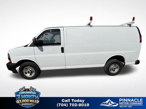 Used 2023 GMC Savana 2500 w/ Driver Convenience Package RWD image 8