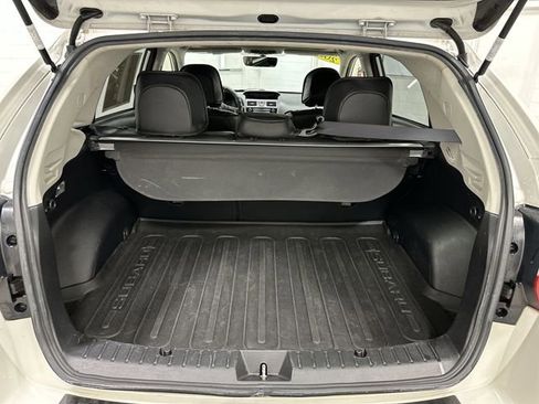 Used 2017 Subaru Crosstrek 2.0i Premium w/ Moonroof Package AWD/4WD image 21