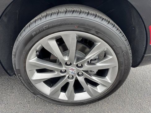 Used 2022 Buick Envision Avenir w/ Technology Package II image 11