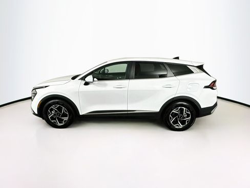 Used 2025 Kia Sportage LX FWD image 4