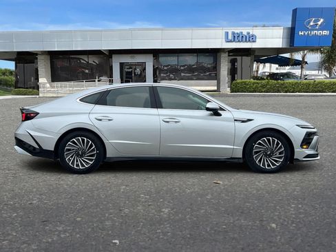 New 2026 Hyundai Sonata Limited image 9