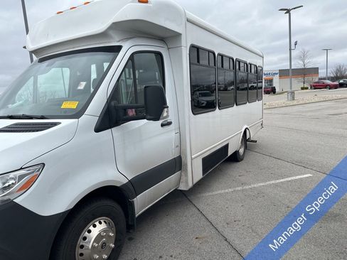 Used 2022 Mercedes-Benz Sprinter 3500 image 7