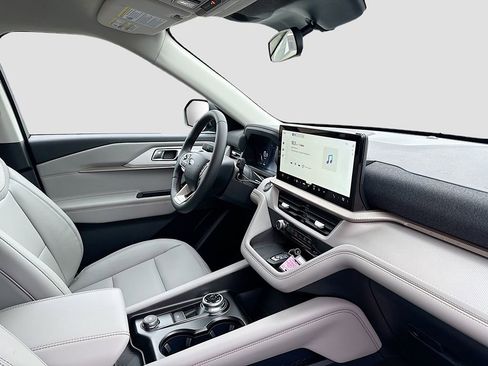 New 2026 Ford Explorer Active w/ Active Comfort Package AWD/4WD image 19