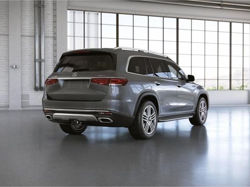 Used 2023 Mercedes-Benz GLS 450 4MATIC image 23