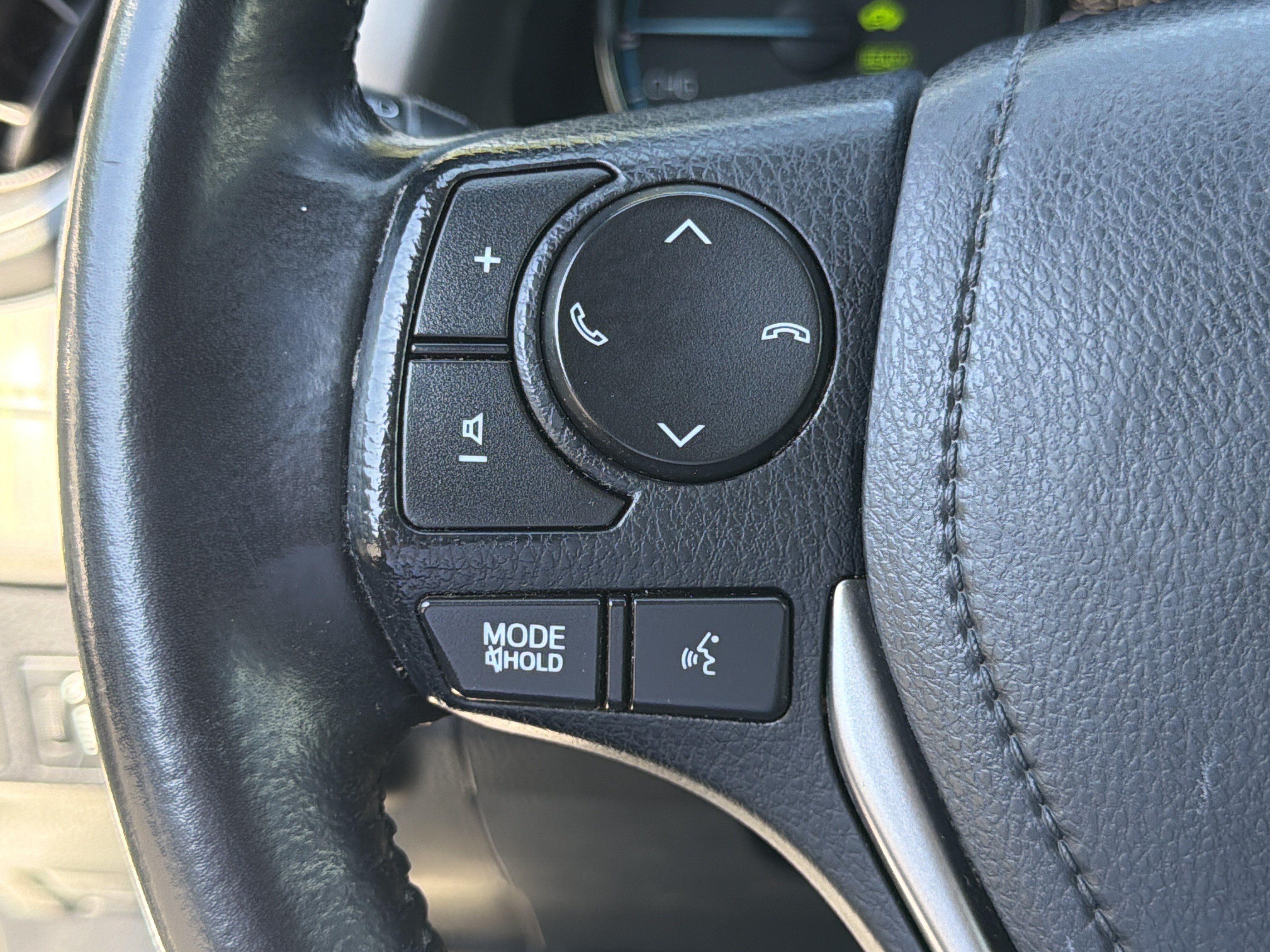 Used 2018 Toyota RAV4 XLE w/ Protection Package AWD/4WD image 24