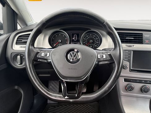 Used 2016 Volkswagen Golf S FWD image 13