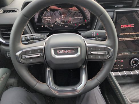 New 2026 GMC Terrain AT4 w/ LPO, Black Badging Package image 18