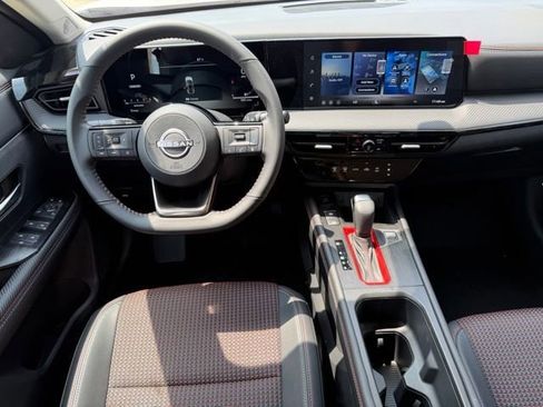 New 2026 Nissan Kicks SR FWD image 16