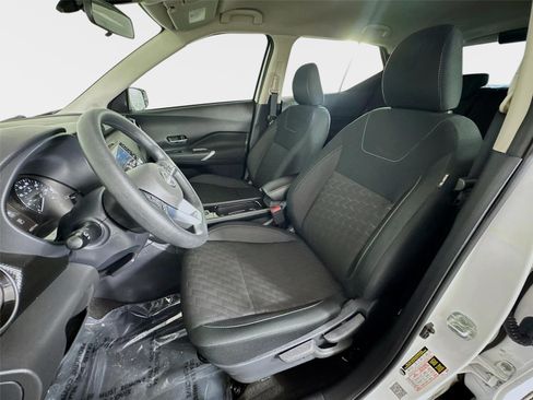 Used 2024 Nissan Kicks SV w/ Exterior Package FWD image 12