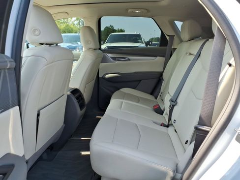 Used 2023 Cadillac XT5 Premium Luxury w/ Technology Package FWD image 21