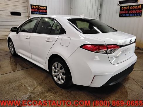 Used 2025 Toyota Corolla LE FWD image 6