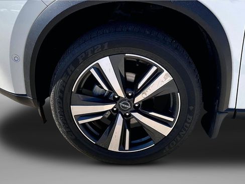 Used 2023 Nissan Rogue Platinum w/ Platinum Premium Package AWD/4WD image 2