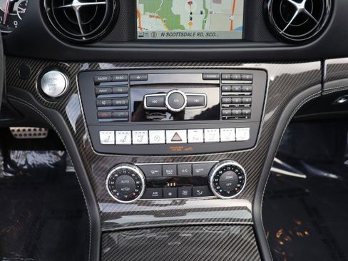 Used 2015 Mercedes-Benz SL 63 AMG image 34
