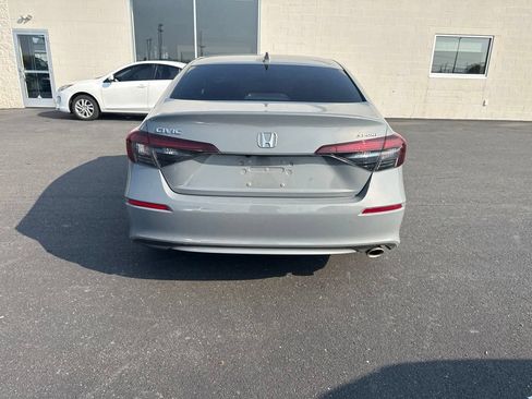 Used 2025 Honda Civic Sport image 5