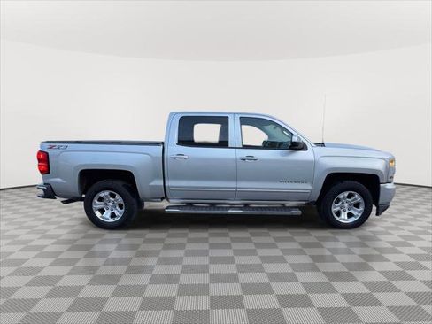 Used 2018 Chevrolet Silverado 1500 LT w/ All Star Edition image 8