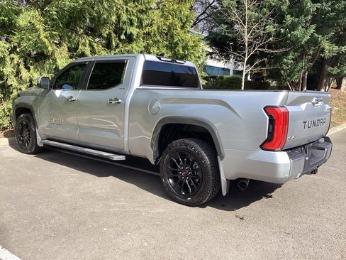 Used 2024 Toyota Tundra Limited image 11