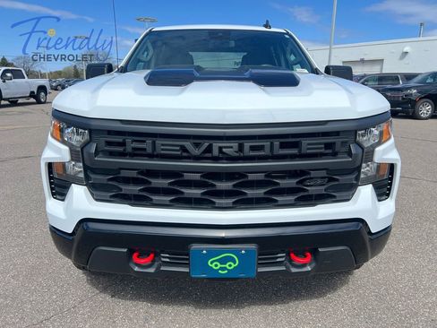 Certified 2023 Chevrolet Silverado 1500 Custom Trail Boss w/ LPO, Dark Essentials Package AWD/4WD image 10