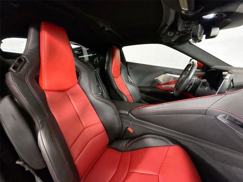 Used 2021 Chevrolet Corvette Stingray Preferred Cpe w/ Z51 Performance Package RWD image 42