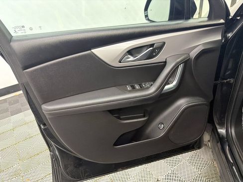 Used 2022 Chevrolet Blazer LT w/ Redline Edition FWD image 11