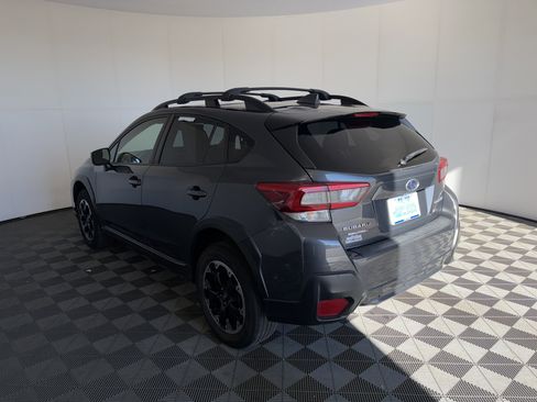Used 2021 Subaru Crosstrek 2.0i Premium image 7