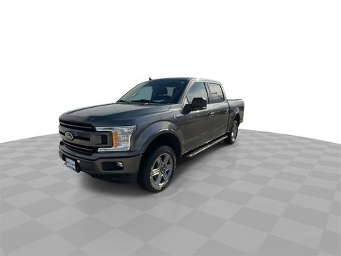 Used 2019 Ford F150 XLT w/ Equipment Group 302A Luxury image 4