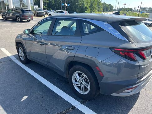 Used 2025 Hyundai Tucson SE FWD image 3