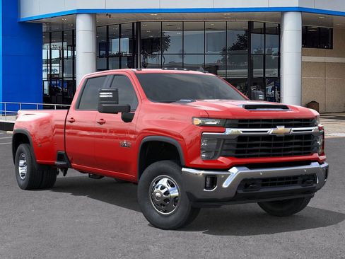 New 2026 Chevrolet Silverado 3500 LT image 7