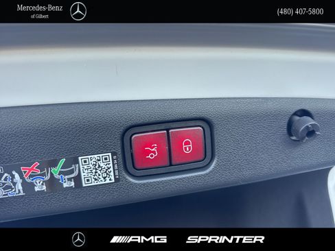 New 2026 Mercedes-Benz E 53 AMG e 4MATIC Sedan image 8