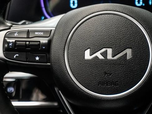 Used 2023 Kia Sportage EX FWD image 16