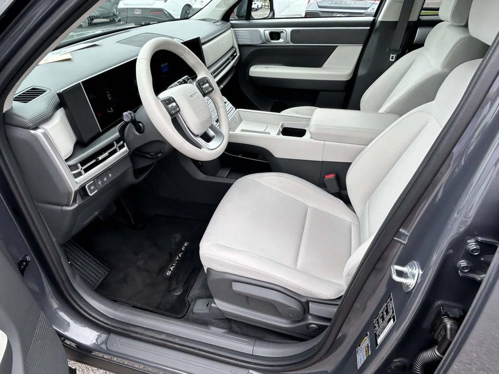 Certified 2026 Hyundai Santa Fe SE FWD image 11