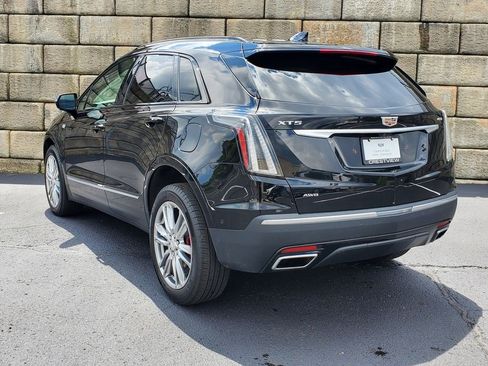 Certified 2023 Cadillac XT5 Sportv w/ Technology Package AWD/4WD image 3