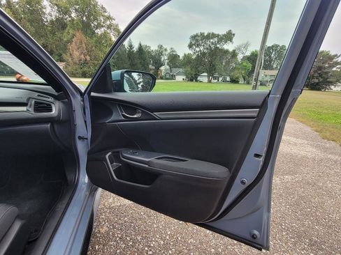 Used 2019 Honda Civic Sport image 21